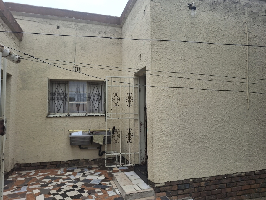 3 Bedroom Property for Sale in Mashimong Gauteng