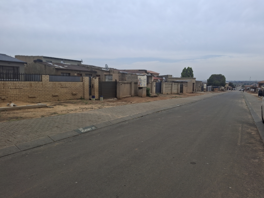 3 Bedroom Property for Sale in Mashimong Gauteng