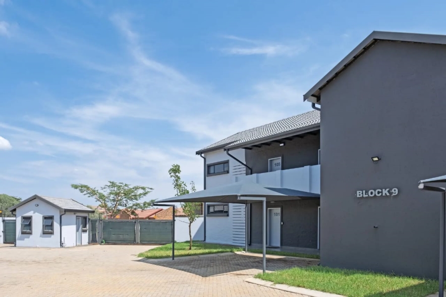 To Let 2 Bedroom Property for Rent in Annlin Gauteng
