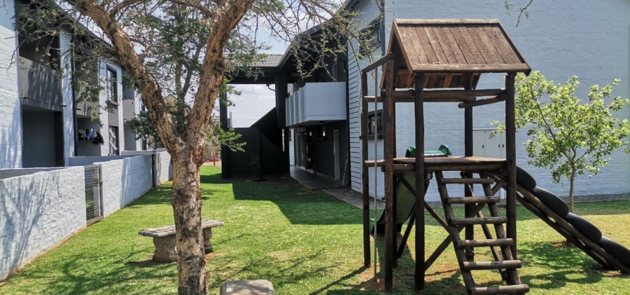 To Let 2 Bedroom Property for Rent in Annlin Gauteng