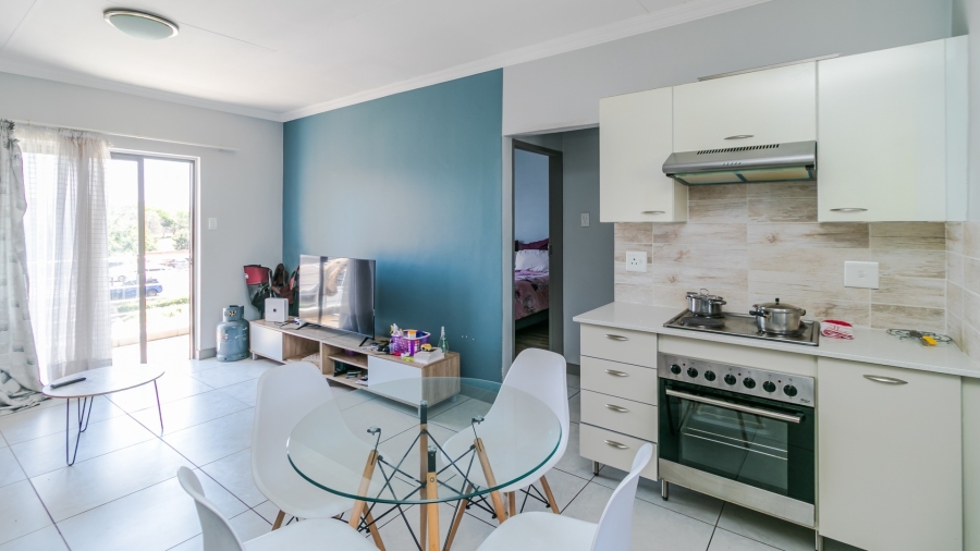 1 Bedroom Property for Sale in Blue Hills Gauteng