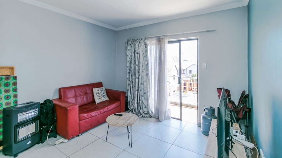 1 Bedroom Property for Sale in Blue Hills Gauteng