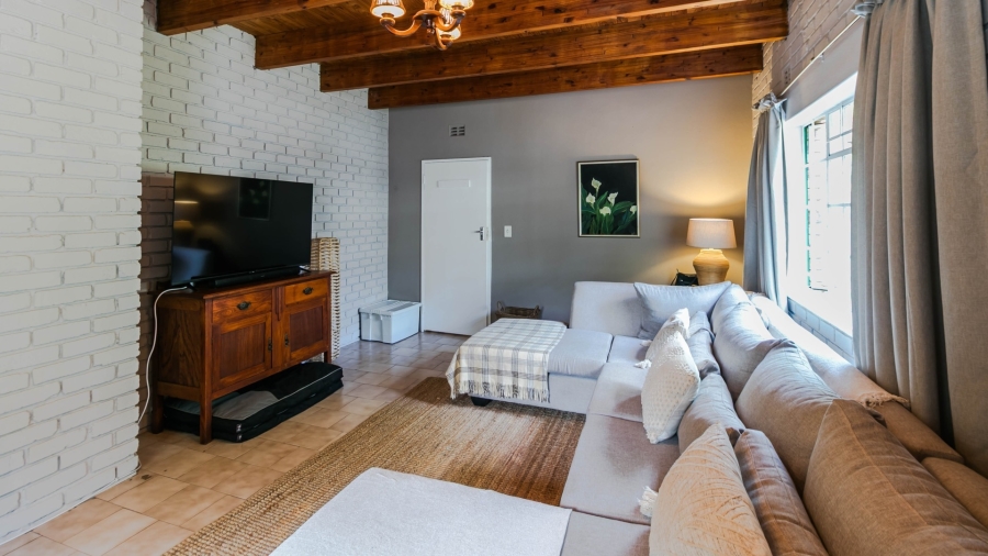 3 Bedroom Property for Sale in Glen Austin Gauteng