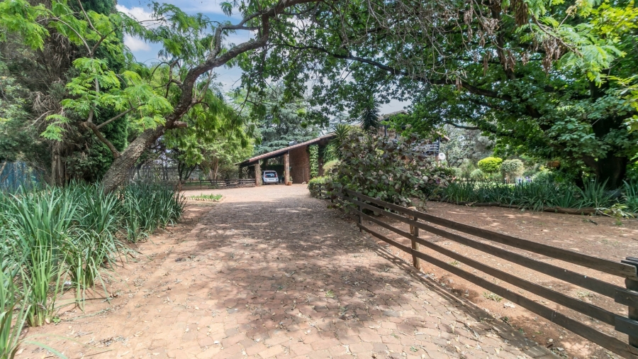 3 Bedroom Property for Sale in Glen Austin Gauteng