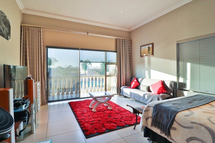 9 Bedroom Property for Sale in Parkrand Gauteng
