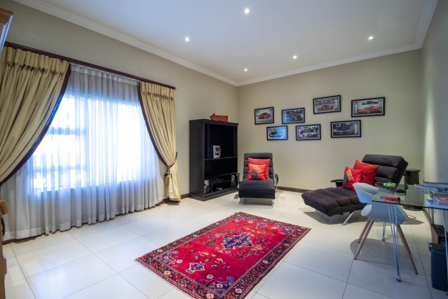 9 Bedroom Property for Sale in Parkrand Gauteng