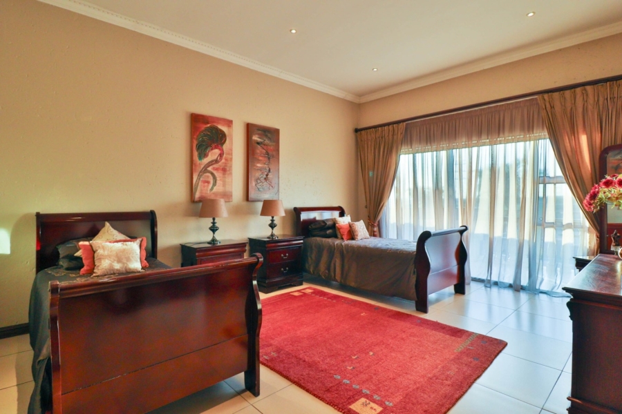 9 Bedroom Property for Sale in Parkrand Gauteng