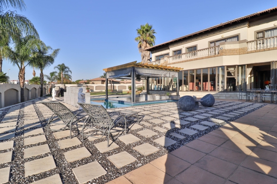 9 Bedroom Property for Sale in Parkrand Gauteng
