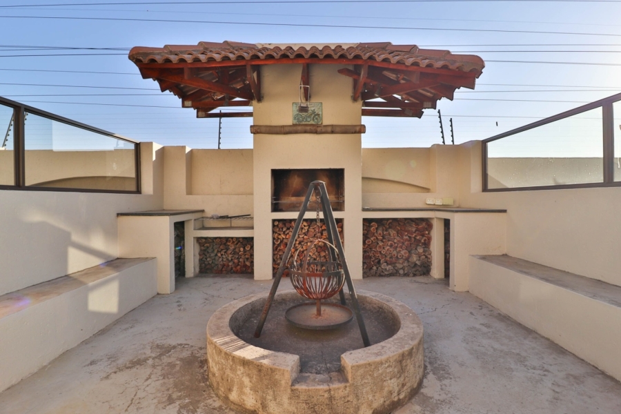 9 Bedroom Property for Sale in Parkrand Gauteng