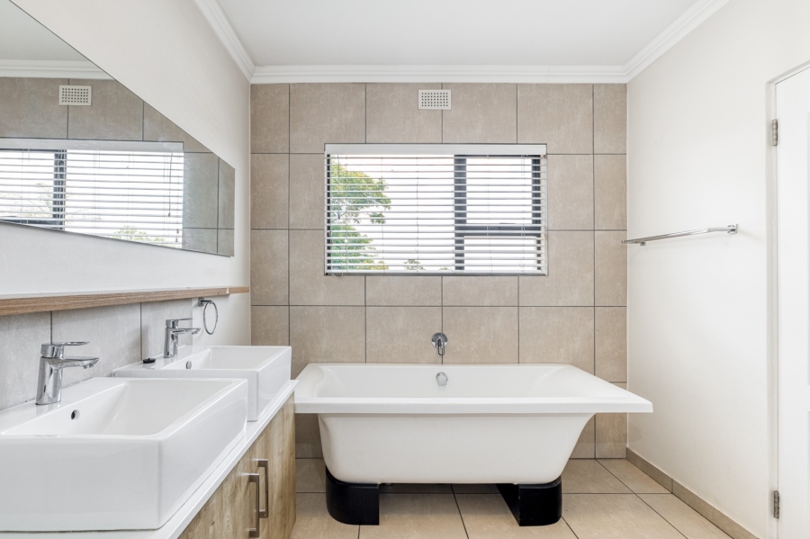 3 Bedroom Property for Sale in Paulshof Gauteng