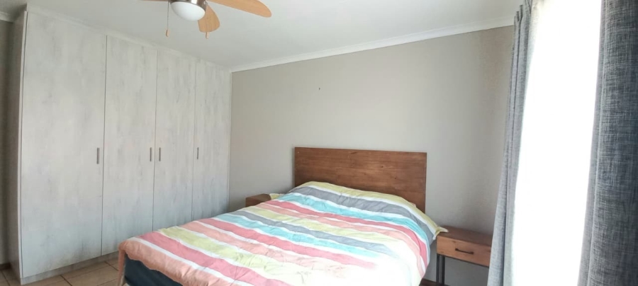 2 Bedroom Property for Sale in Sonneveld Gauteng