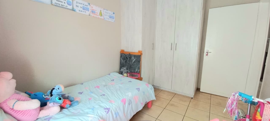 2 Bedroom Property for Sale in Sonneveld Gauteng