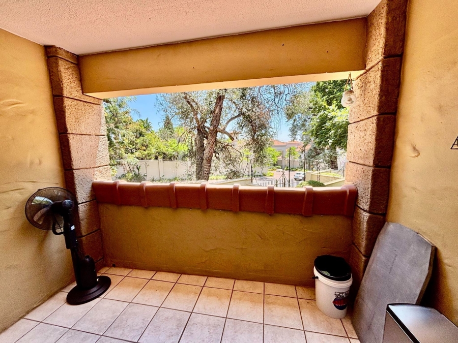 To Let 2 Bedroom Property for Rent in River Club Gauteng