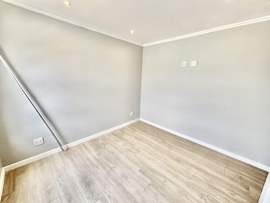 To Let 2 Bedroom Property for Rent in Morningside Gauteng