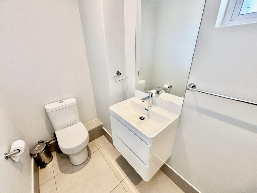 To Let 2 Bedroom Property for Rent in Morningside Gauteng