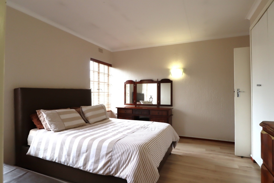 1 Bedroom Property for Sale in Rivonia Gauteng