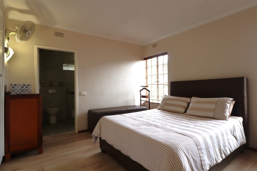 1 Bedroom Property for Sale in Rivonia Gauteng