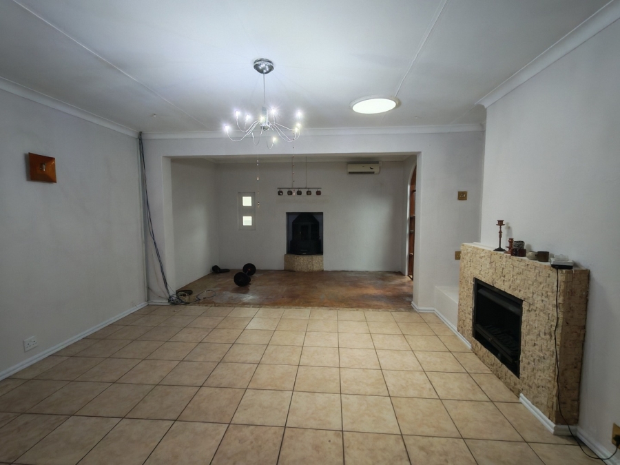 4 Bedroom Property for Sale in Randhart Gauteng