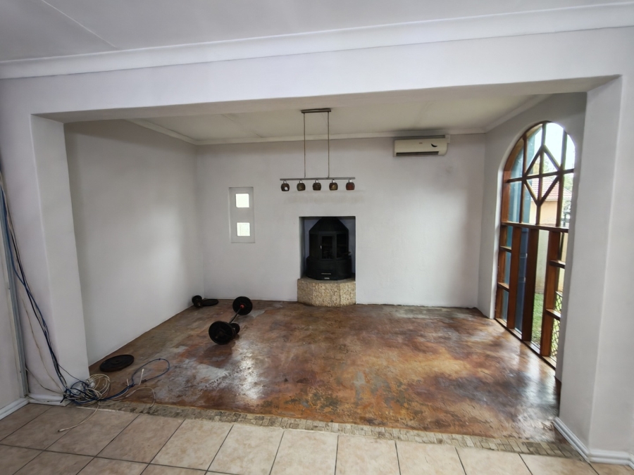 4 Bedroom Property for Sale in Randhart Gauteng