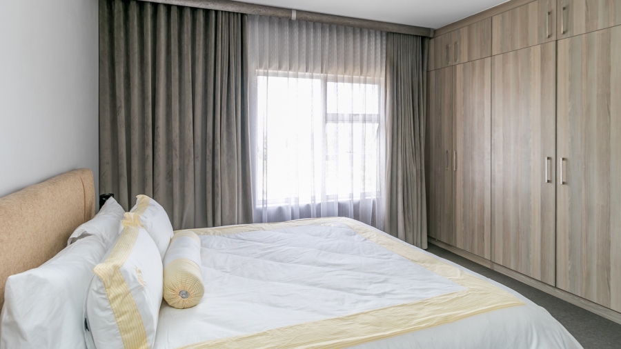 2 Bedroom Property for Sale in Blue Hills Gauteng