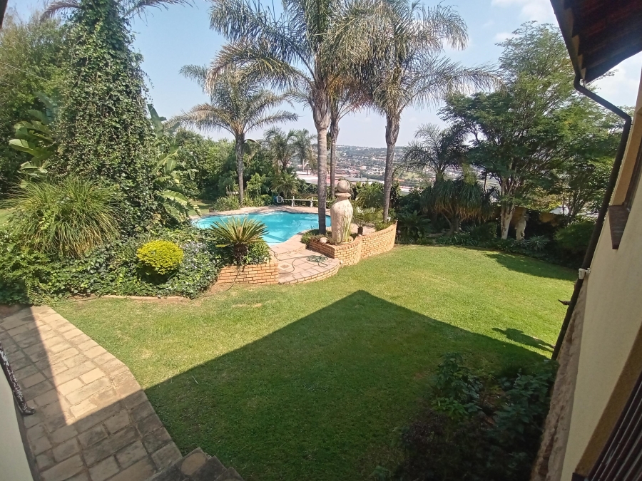 4 Bedroom Property for Sale in Glenvista Gauteng