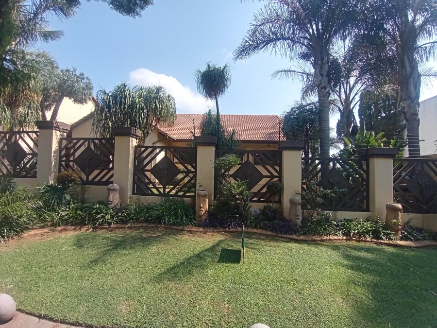 4 Bedroom Property for Sale in Glenvista Gauteng