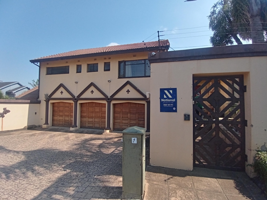 4 Bedroom Property for Sale in Glenvista Gauteng