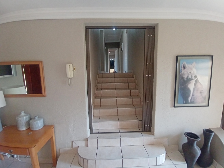4 Bedroom Property for Sale in Glenvista Gauteng