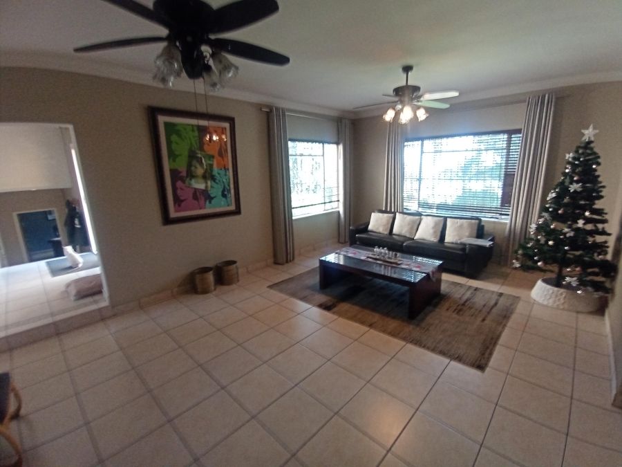 4 Bedroom Property for Sale in Glenvista Gauteng