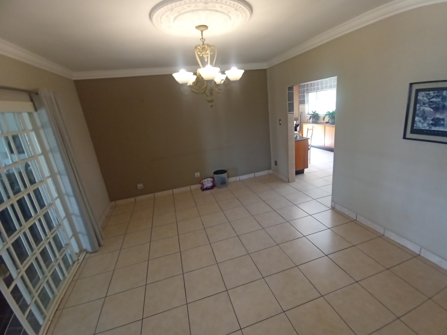 4 Bedroom Property for Sale in Glenvista Gauteng