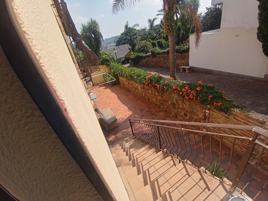4 Bedroom Property for Sale in Glenvista Gauteng