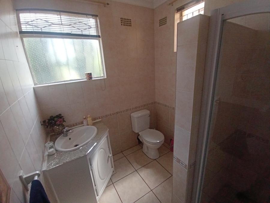 4 Bedroom Property for Sale in Glenvista Gauteng