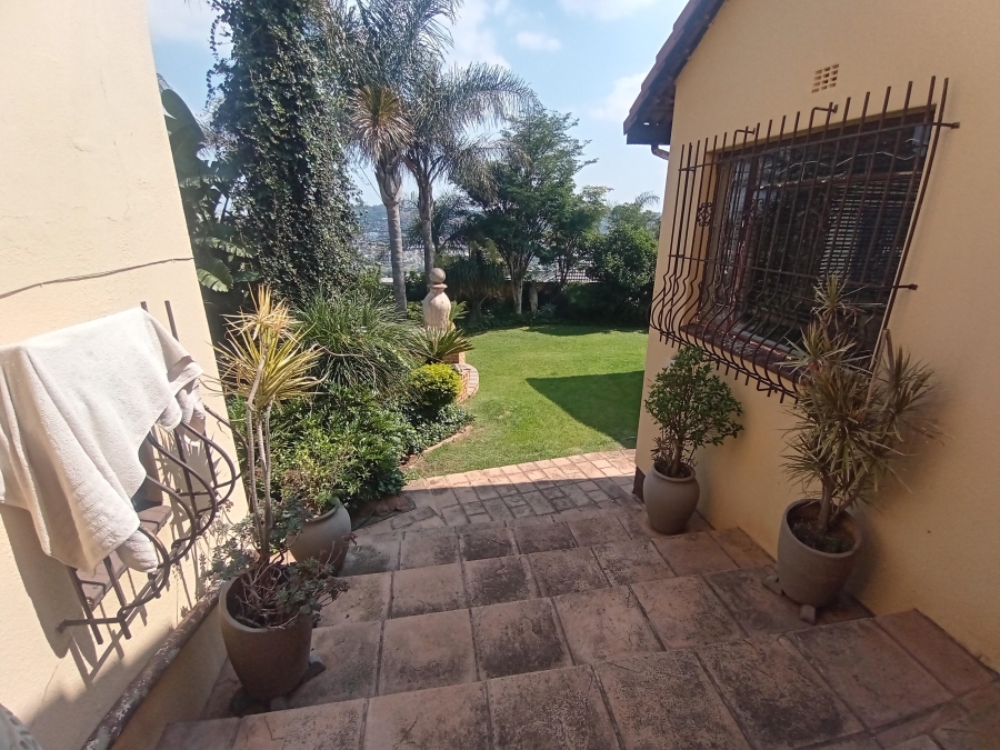 4 Bedroom Property for Sale in Glenvista Gauteng