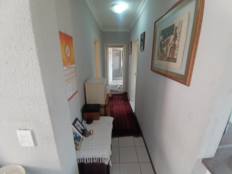 2 Bedroom Property for Sale in Oakdene Gauteng