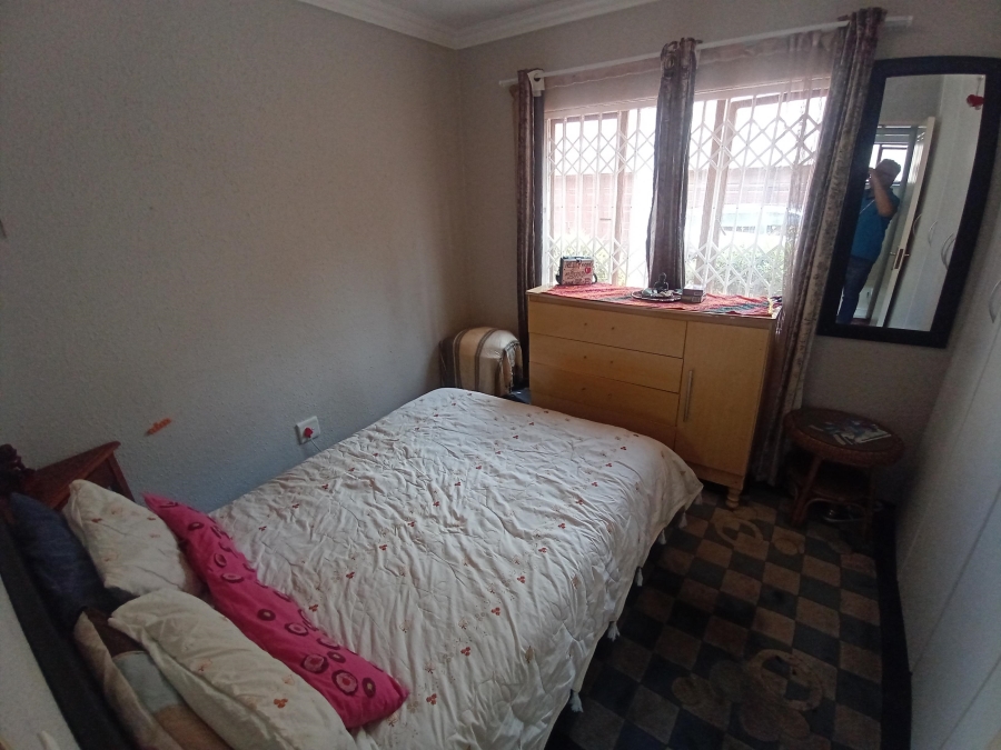 2 Bedroom Property for Sale in Oakdene Gauteng