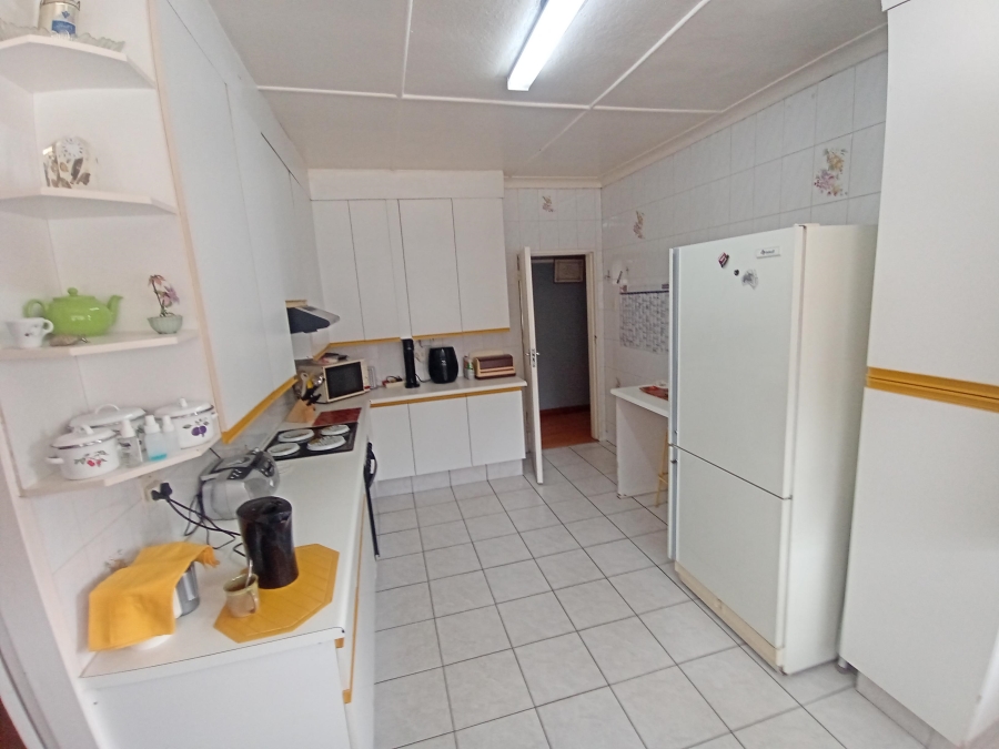 4 Bedroom Property for Sale in Linmeyer Gauteng