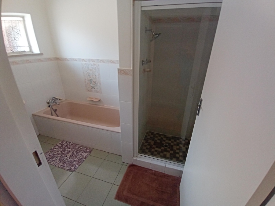 4 Bedroom Property for Sale in Linmeyer Gauteng