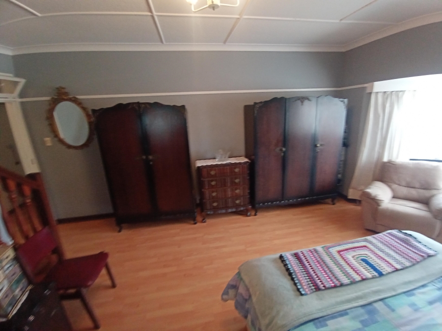 4 Bedroom Property for Sale in Linmeyer Gauteng