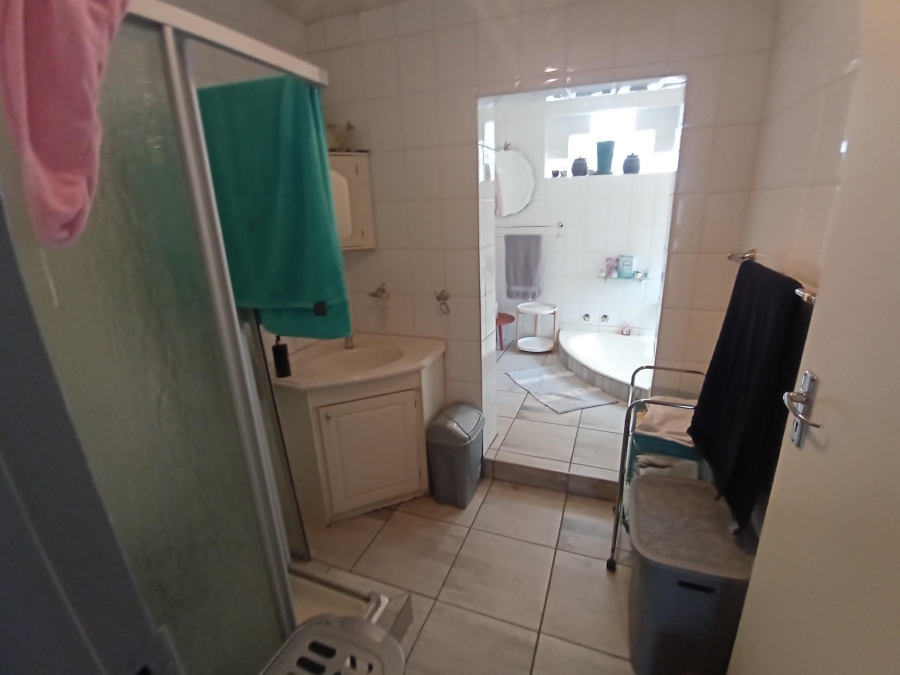 4 Bedroom Property for Sale in The Hill Gauteng