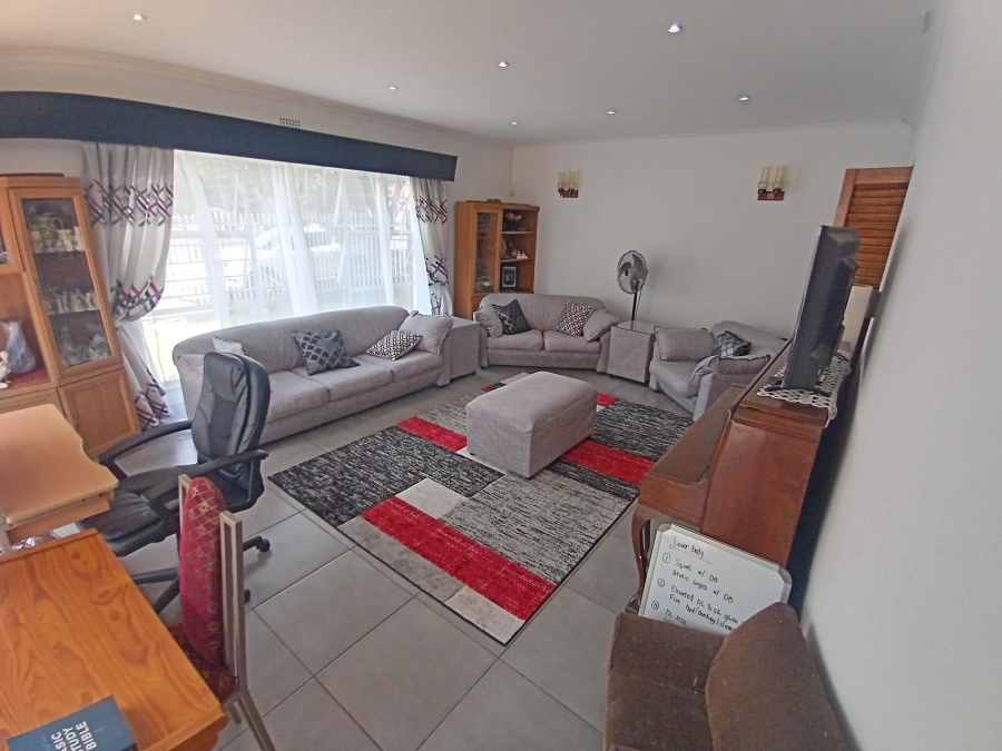 4 Bedroom Property for Sale in The Hill Gauteng