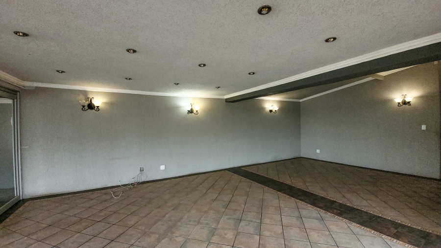 3 Bedroom Property for Sale in Sunnyridge Gauteng