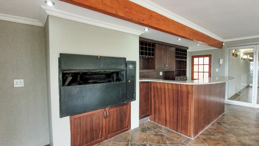 3 Bedroom Property for Sale in Sunnyridge Gauteng