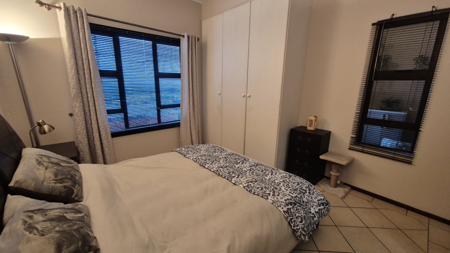 2 Bedroom Property for Sale in Sunnyrock Gauteng