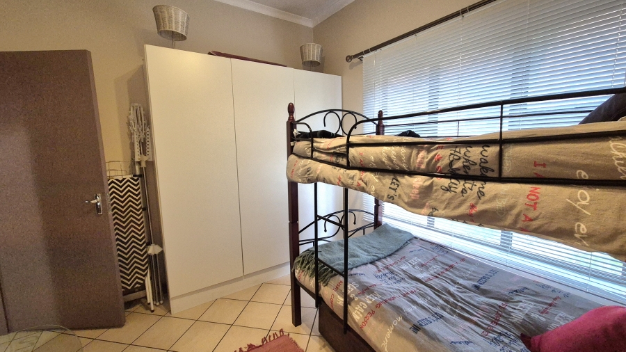 2 Bedroom Property for Sale in Sunnyrock Gauteng