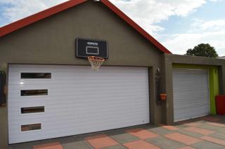 4 Bedroom Property for Sale in Brackendowns Gauteng