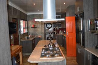 4 Bedroom Property for Sale in Brackendowns Gauteng