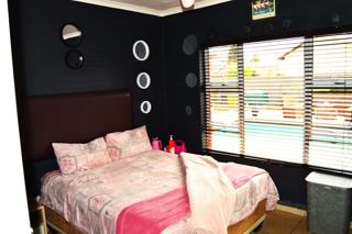 4 Bedroom Property for Sale in Brackendowns Gauteng