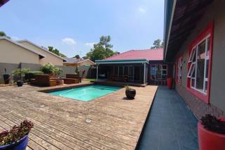 4 Bedroom Property for Sale in Brackendowns Gauteng