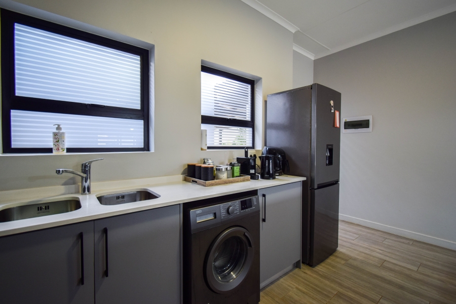 2 Bedroom Property for Sale in Olympus AH Gauteng