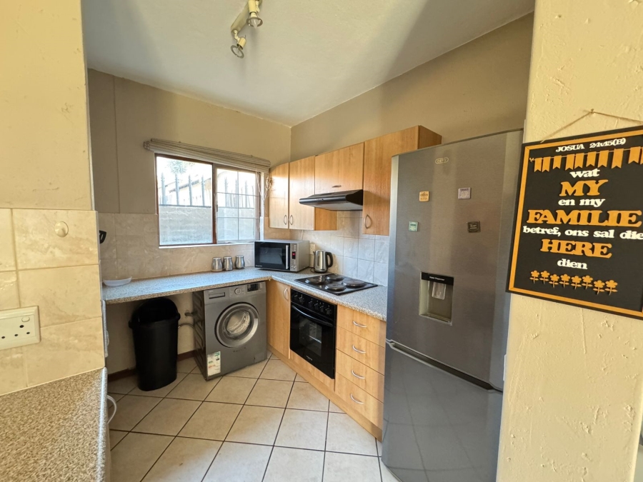 To Let 2 Bedroom Property for Rent in Country View Estate Gauteng